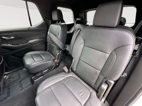 Used 2023 Chevrolet Traverse LT w/ LT Premium Package AWD/4WD image 31