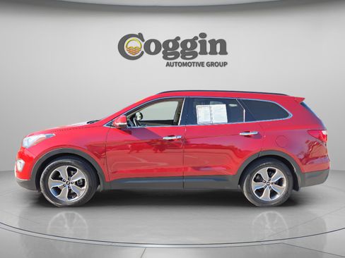 Used 2014 Hyundai Santa Fe GLS image 3