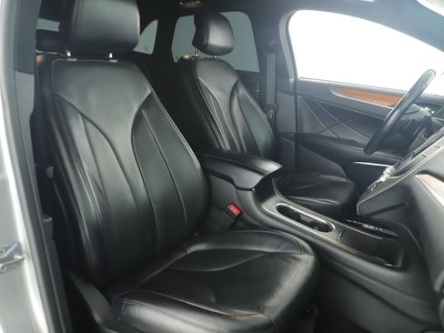 Used 2019 Lincoln MKC Select w/ Select Plus Package image 15