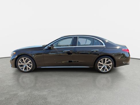 Used 2025 Mercedes-Benz E 350 Sedan image 4