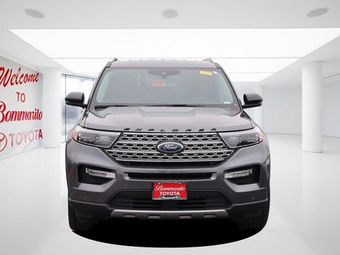 Used 2022 Ford Explorer Limited w/ Equipment Group 301A AWD/4WD image 4