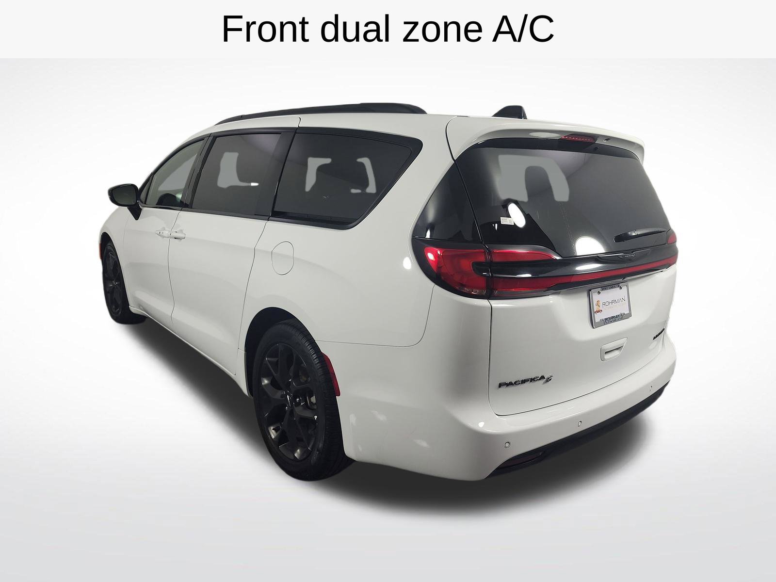 Used 2025 Chrysler Pacifica Limited FWD image 32