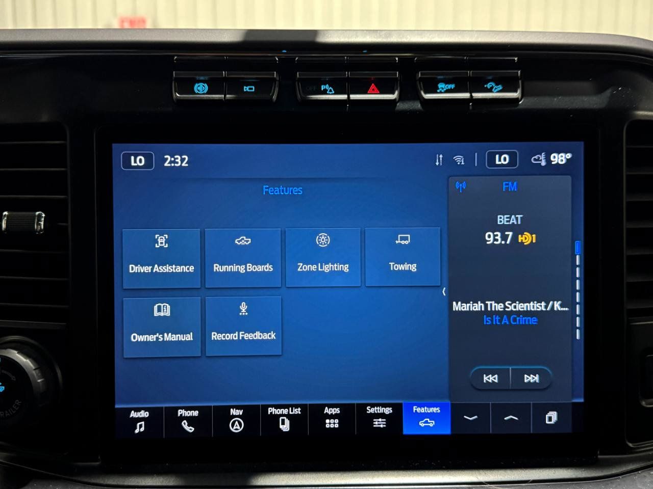 Used 2023 Ford F350 Lariat w/ Lariat Ultimate Package AWD/4WD image 16
