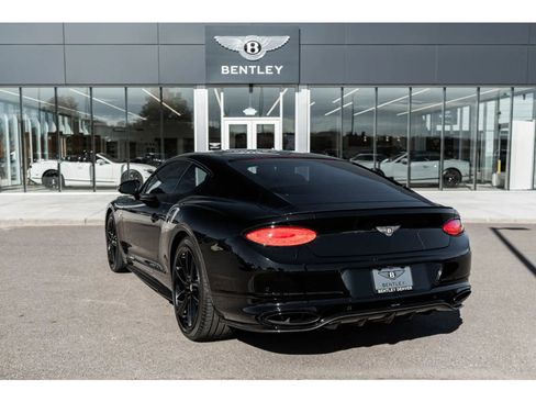 Used 2020 Bentley Continental GT image 3