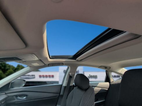 Used 2025 Honda Accord SE image 26