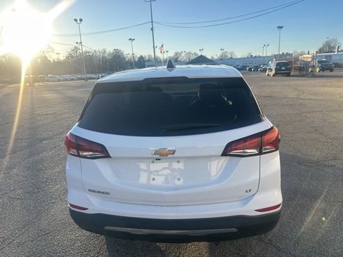 Certified 2024 Chevrolet Equinox LT w/ LPO, Floor Liner Package image 4