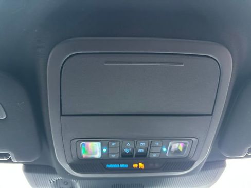 Used 2025 Ford Explorer ST image 21