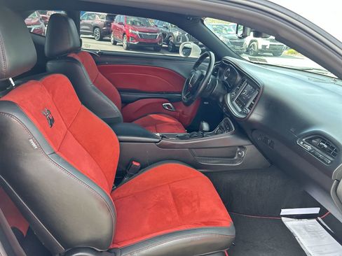 Used 2022 Dodge Challenger R/T Scat Pack image 12