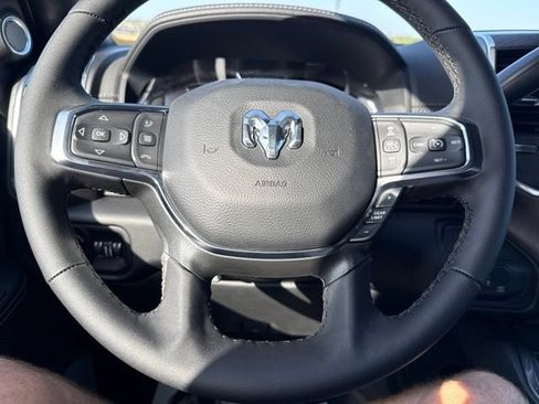 New 2026 RAM 3500 Laramie AWD/4WD image 32