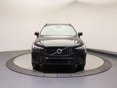 Used 2023 Volvo XC60 B5 Plus w/ Protection Package Premier AWD/4WD image 8