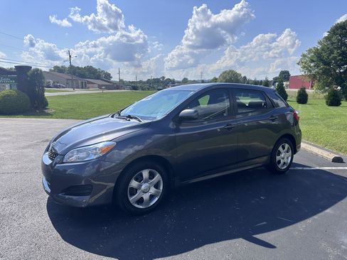 Used 2010 Toyota Matrix w/ PWR Pkg FWD image 3
