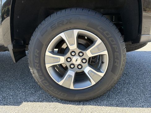 Used 2017 Chevrolet Colorado Z71 image 30