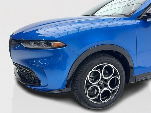 New 2025 Alfa Romeo Tonale w/ Premium Package AWD/4WD image 6