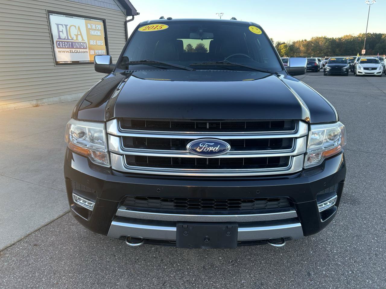 Used 2015 Ford Expedition EL Platinum AWD/4WD image 2