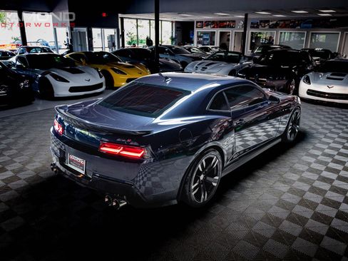 Used 2014 Chevrolet Camaro ZL1 RWD image 4