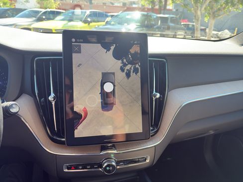 New 2026 Volvo XC60 B5 Plus w/ Protection Package Premier image 7