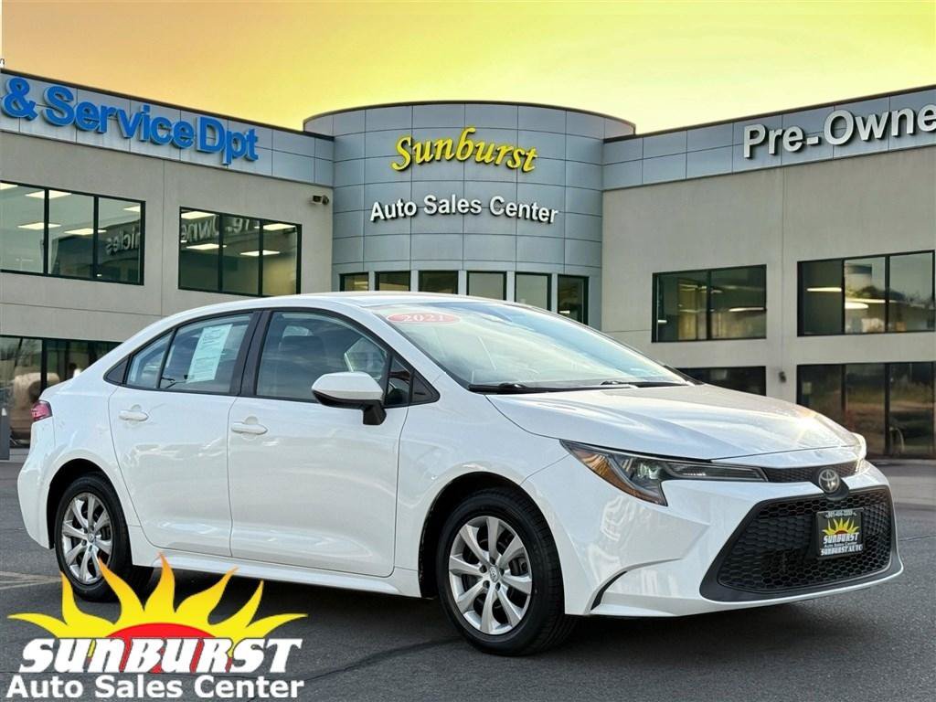 Used 2021 Toyota Corolla LE FWD image 1