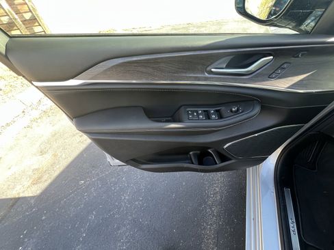 New 2025 Jeep Grand Cherokee L Overland w/ Luxury Tech Group IV AWD/4WD image 20