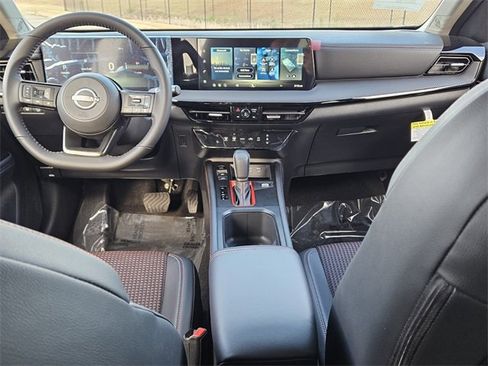 New 2026 Nissan Kicks SR image 8