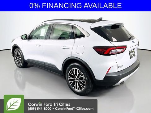 New 2025 Ford Escape SE w/ PHEV Premium Package image 11