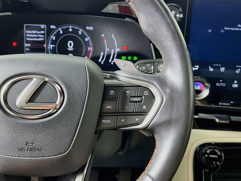 Used 2024 Lexus NX 250 FWD w/ Cold Area Package image 20