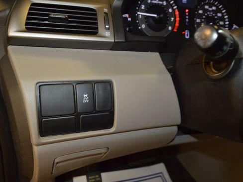 Used 2016 Honda Odyssey LX image 16