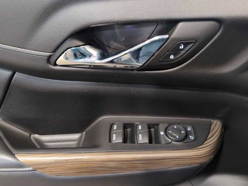 Used 2023 GMC Acadia SLE w/ Driver Convenience Package image 22