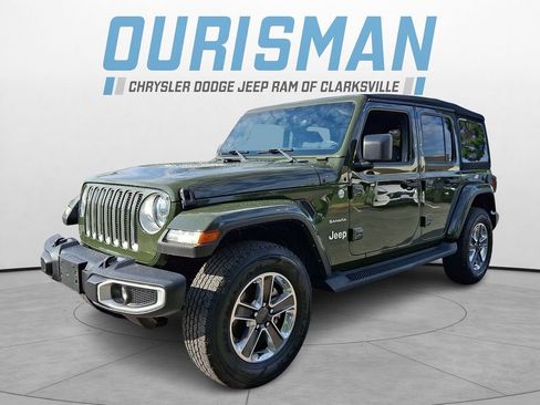Used 2022 Jeep Wrangler Unlimited Sahara w/ Cold Weather Group AWD/4WD image 3