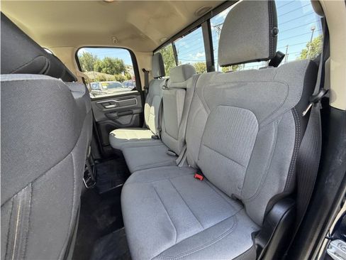 Used 2019 RAM 1500 Big Horn RWD image 24