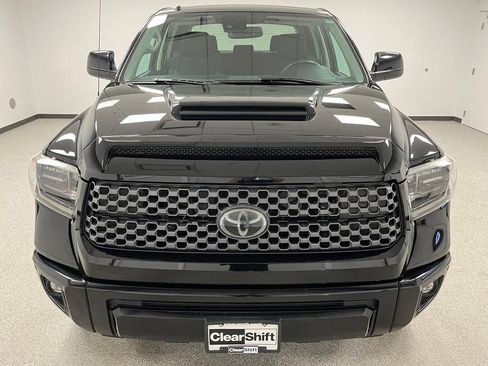 Used 2018 Toyota Tundra SR5 AWD/4WD image 3