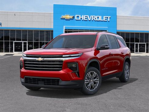 New 2026 Chevrolet Traverse LT w/ Driver Confidence Package image 6
