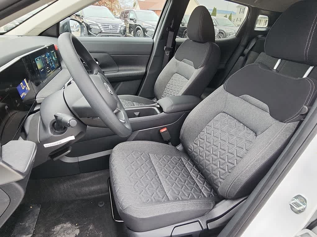Used 2026 Nissan Kicks SV w/ Cold Weather Package AWD/4WD image 10