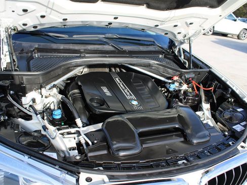 Used 2015 BMW X5 xDrive35d image 36