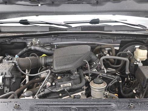 Used 2016 Toyota Tacoma SR image 10