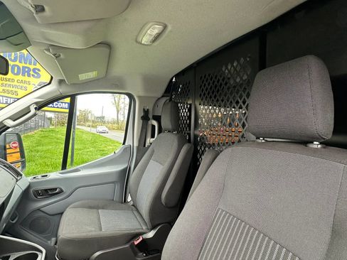 Used 2019 Ford Transit 250 130 Low Roof w/ Exterior Upgrade Package RWD image 24