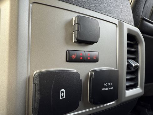 Used 2020 Ford F150 Lariat w/ Equipment Group 502A Luxury image 21