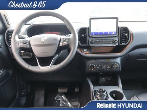 Used 2024 Ford Bronco Sport Outer Banks w/ Tech Package AWD/4WD image 18