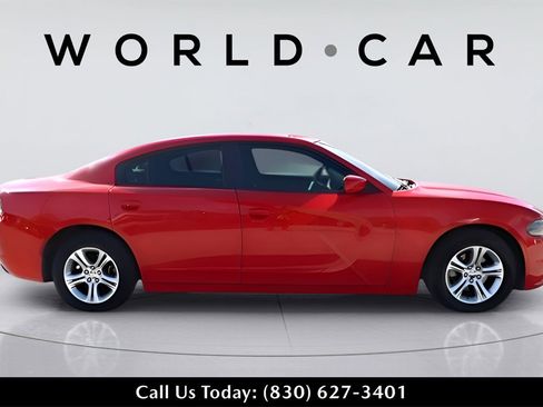 Used 2022 Dodge Charger SXT image 8