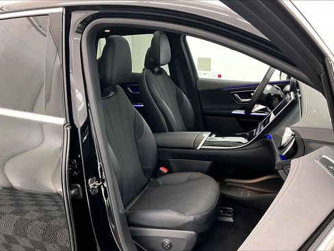 Used 2026 Mercedes-Benz EQE 320 4MATIC SUV image 6