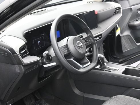 New 2026 Nissan Kicks SV AWD/4WD image 6