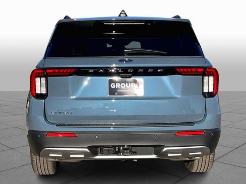 New 2026 Ford Explorer Active w/ Active Comfort Package image 4