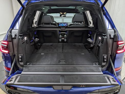 Used 2023 BMW X7 M60i w/ M Sport Professional Package image 27