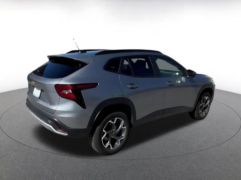 Used 2025 Chevrolet Trax LT image 15