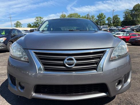 Used 2015 Nissan Sentra SR FWD image 2