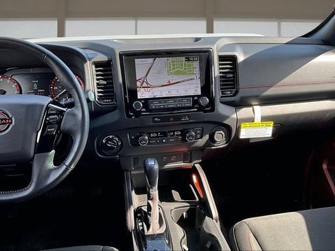 Used 2024 Nissan Frontier PRO-4X w/ Off-Road Protection Package AWD/4WD image 6