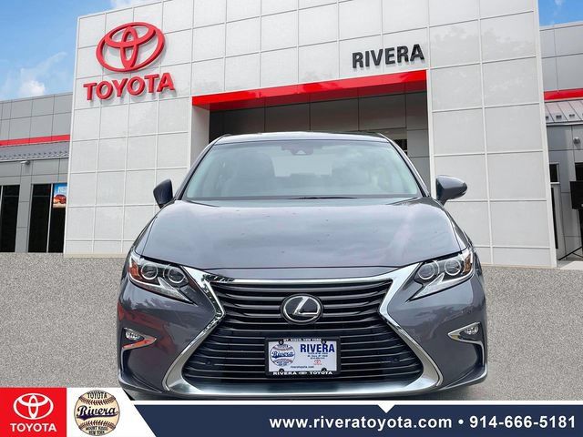 Used 2018 Lexus ES 350 w/ Luxury Package w/Wood Trim FWD image 2