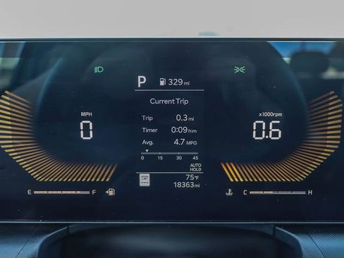 Used 2025 Kia K4 LXS image 25