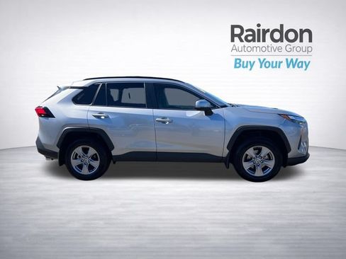 Used 2022 Toyota RAV4 XLE w/ Convenience Package AWD/4WD image 8
