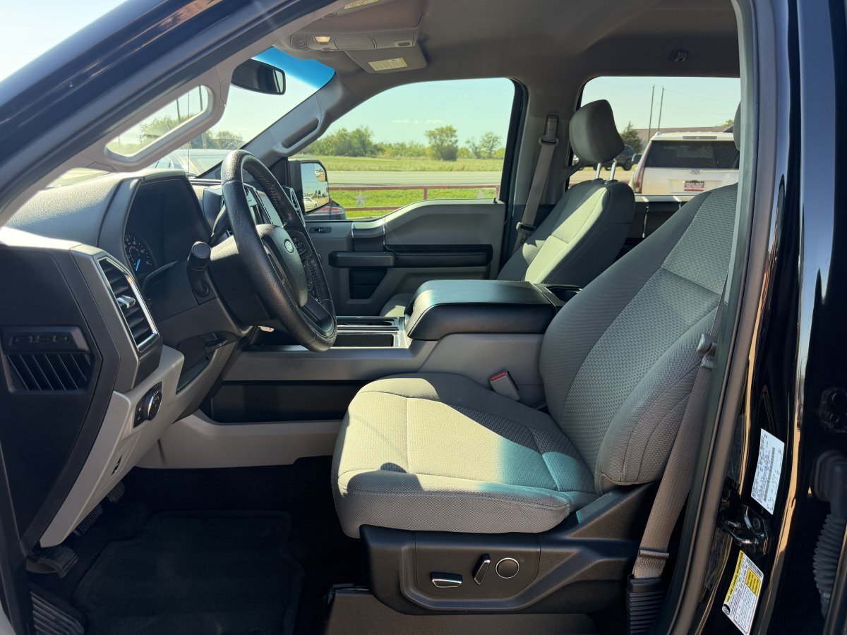 Used 2016 Ford F150 XLT w/ Equipment Group 302A Luxury RWD image 15