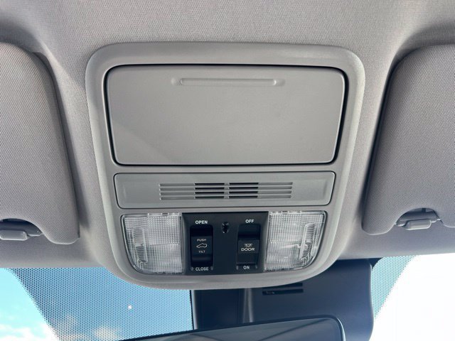 Used 2022 Honda Pilot Black Edition image 35